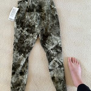 LULULEMON ALIGN WITH POCKETS 25”